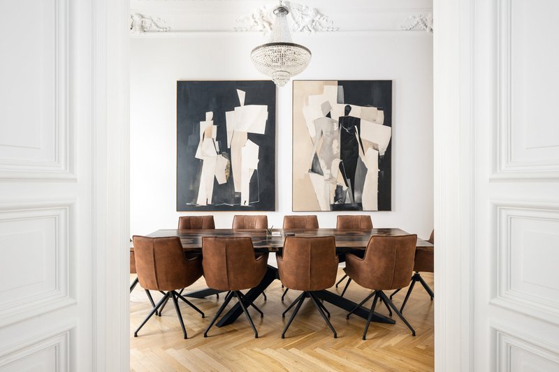 Besprechungsraum der Kanzlei Adib & Kollegen